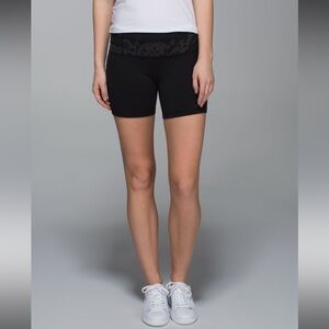 Lululemon Groove Short *Full-On Luon (Regular) - Black / Wi14 Quilt 5